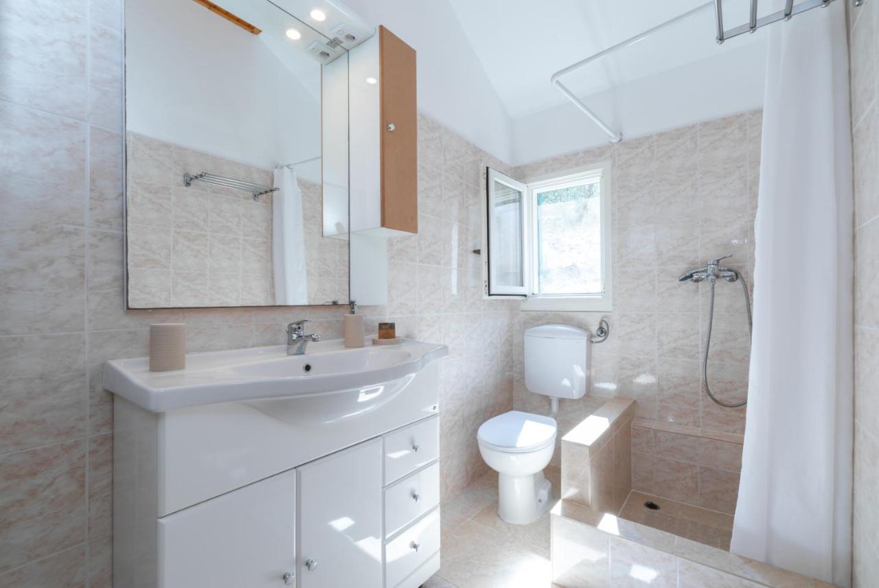 Holiday Home Liberan Вела Лука Екстериор снимка