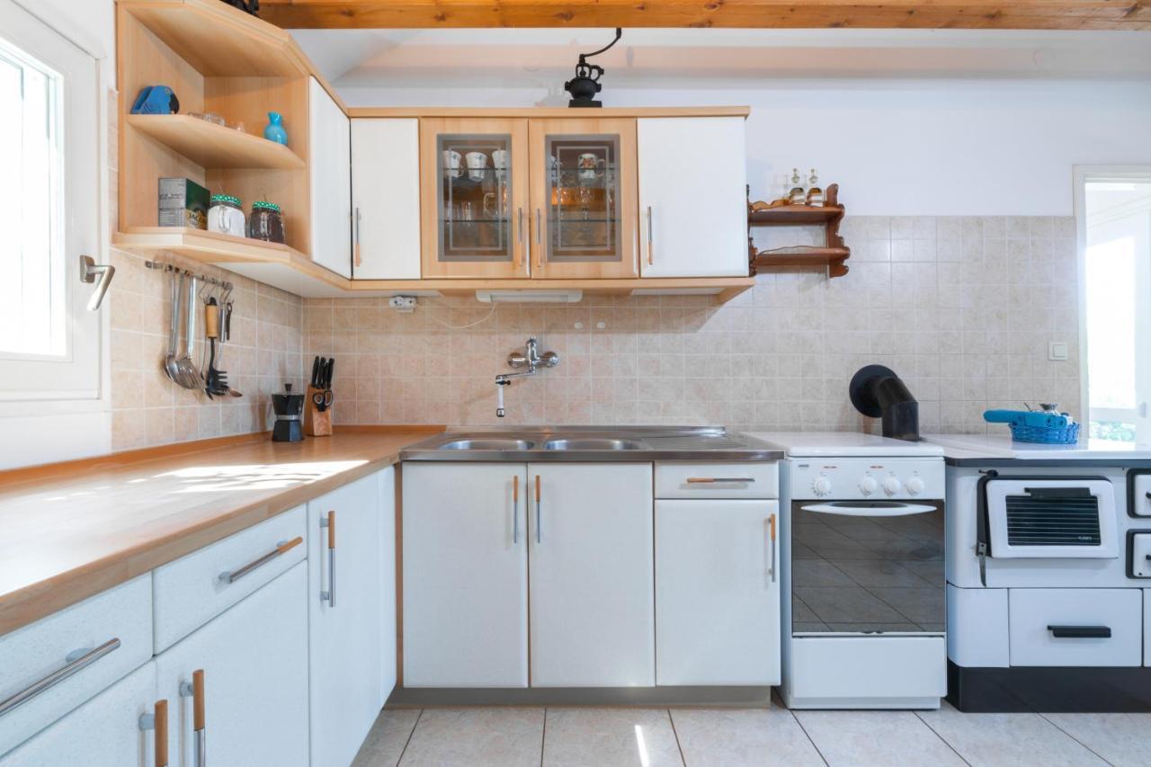 Holiday Home Liberan Вела Лука Екстериор снимка
