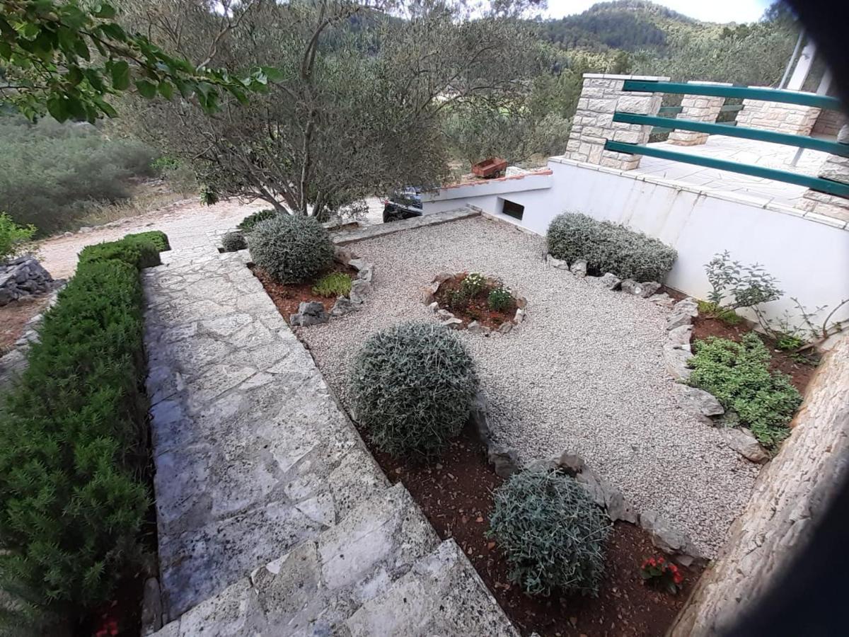 Holiday Home Liberan Вела Лука Екстериор снимка