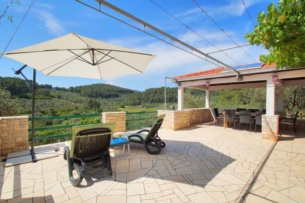 Holiday Home Liberan Вела Лука Екстериор снимка
