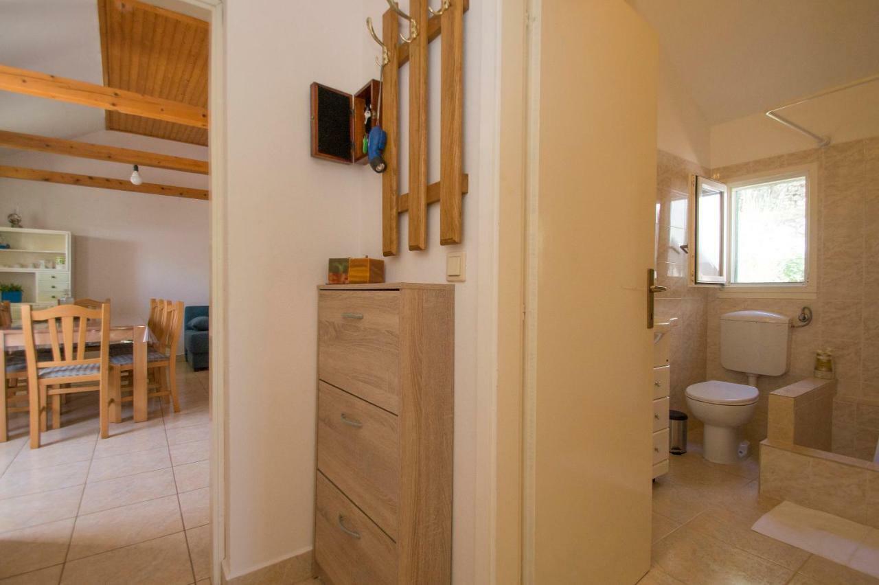 Holiday Home Liberan Вела Лука Екстериор снимка