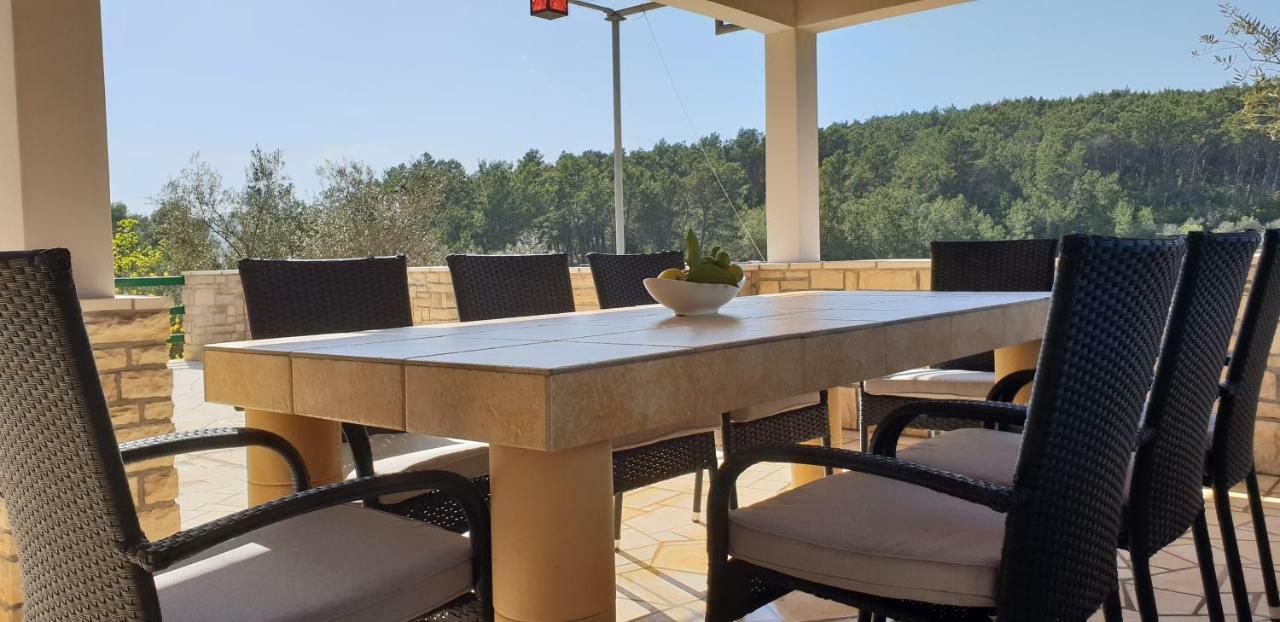 Holiday Home Liberan Вела Лука Екстериор снимка